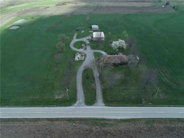 35333 W 287th Street, Paola, KS 66071