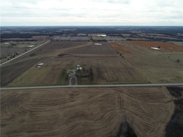 35333 W 287th Street, Paola, KS 66071