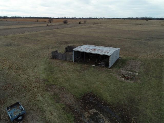 35333 W 287th Street, Paola, KS 66071
