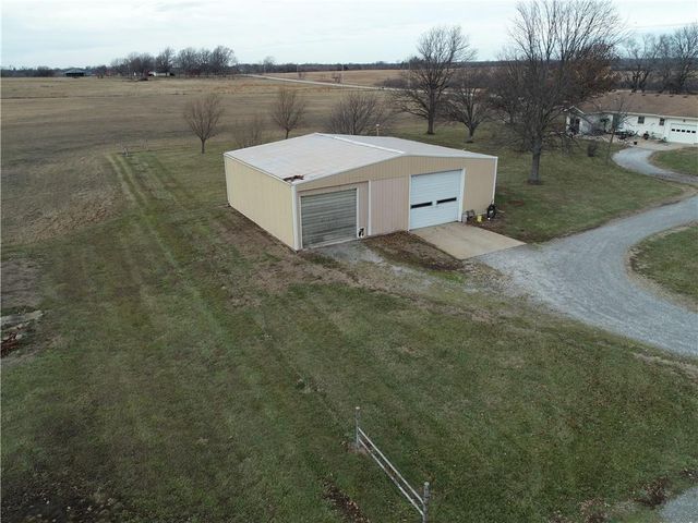 35333 W 287th Street, Paola, KS 66071