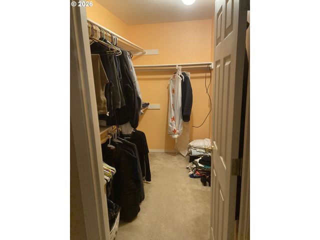 2499 N HOLLADAY St, Cornelius, OR 97113