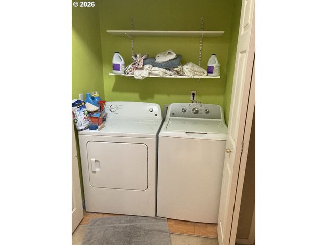 2499 N HOLLADAY St, Cornelius, OR 97113