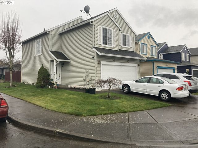 2499 N HOLLADAY St, Cornelius, OR 97113