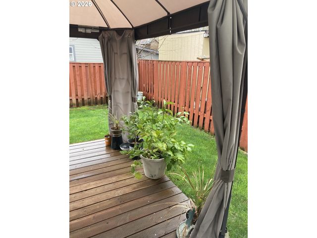 2499 N HOLLADAY St, Cornelius, OR 97113