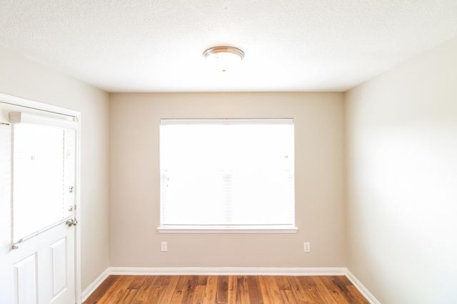 826 Saltcreek Bend Lane, La Marque, TX 77568