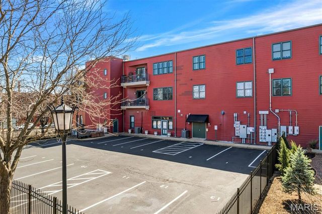 1801 Park Avenue 1B, St Louis, MO 63104