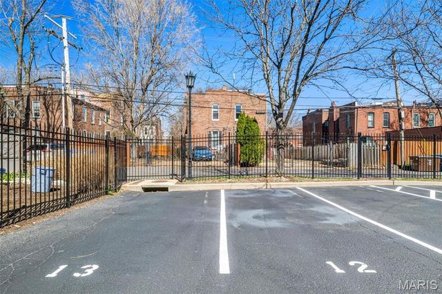 1801 Park Avenue 1B, St Louis, MO 63104