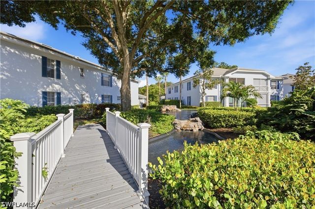 7054 Barrington CIR 102, Naples, FL 34108