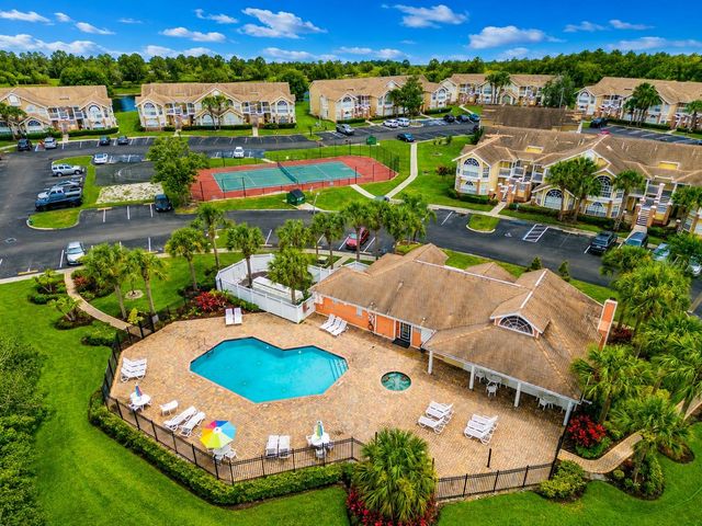 2440 SWEETWATER CLUB CIRCLE 40, Kissimmee, FL 34746