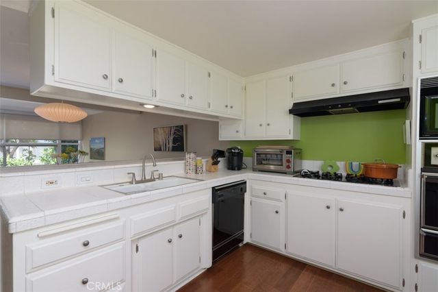 4362 W Kling, Burbank, CA 91505