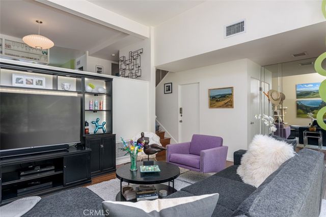 4362 W Kling, Burbank, CA 91505