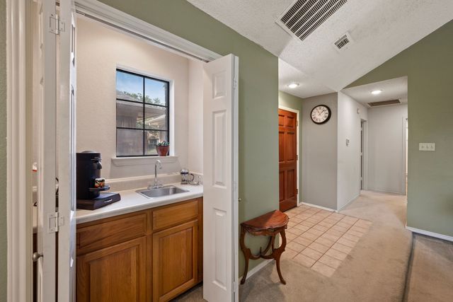 4009 Bradley Lane, Arlington, TX 76017