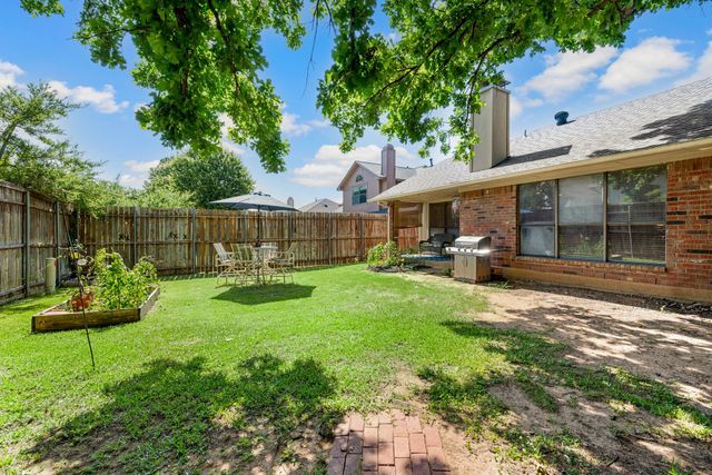 4009 Bradley Lane, Arlington, TX 76017