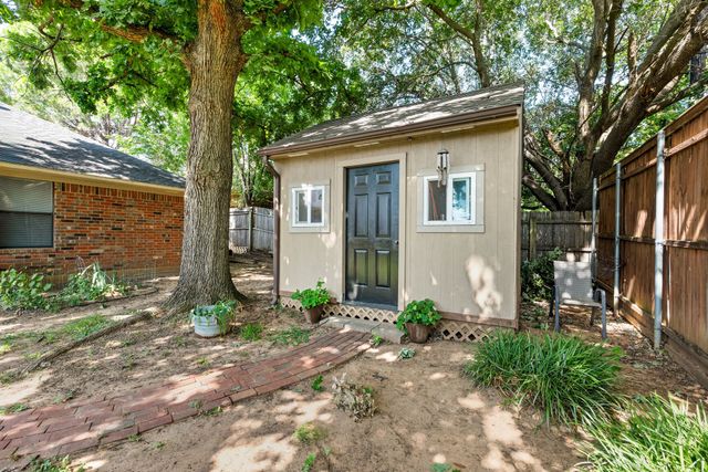 4009 Bradley Lane, Arlington, TX 76017
