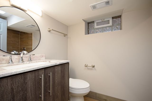 9605 S Greenwood Avenue, Chicago, IL 60628