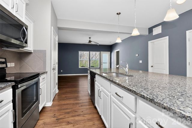 3028 Graceland Circle, Pineville, NC 28134