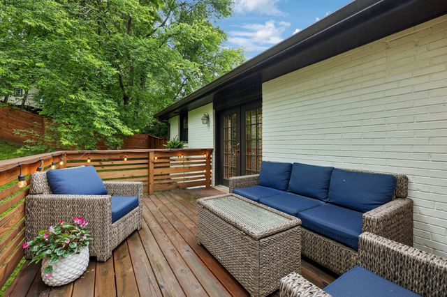 5104 Greentree Dr, Nashville, TN 37211
