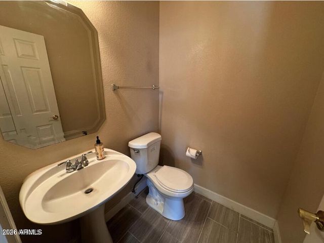 1470 W Armstrong Way, Chandler, AZ 85286