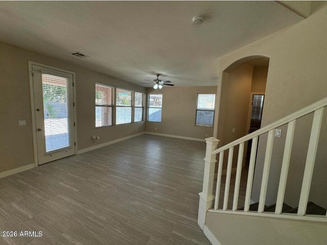 1470 W Armstrong Way, Chandler, AZ 85286