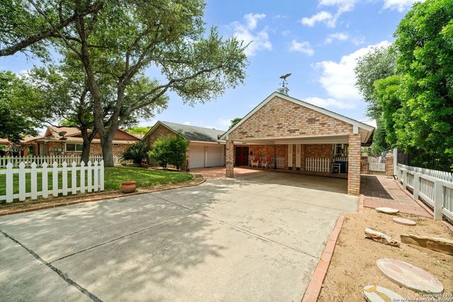 4439 Greystone, San Antonio, TX 78233