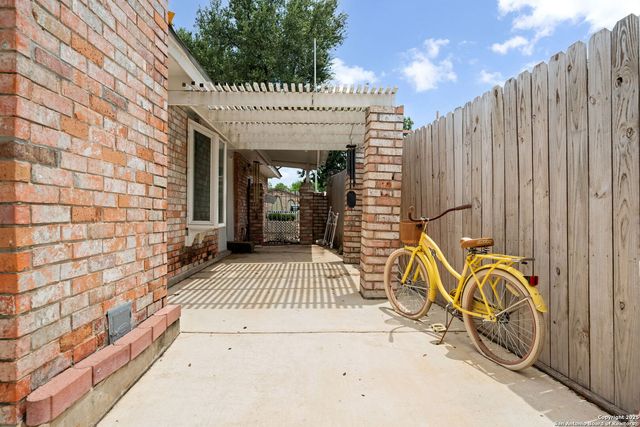 4439 Greystone, San Antonio, TX 78233