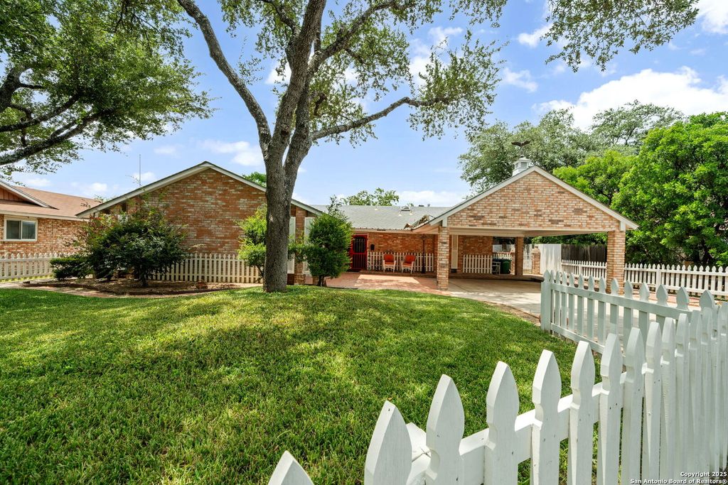 4439 Greystone, San Antonio, TX 78233