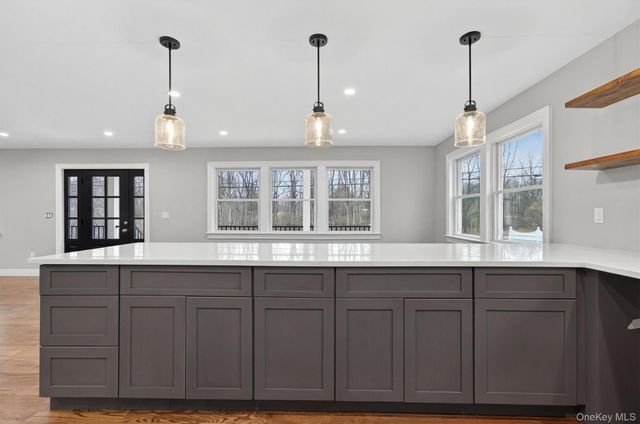 3 Little York, Warwick, NY 10990