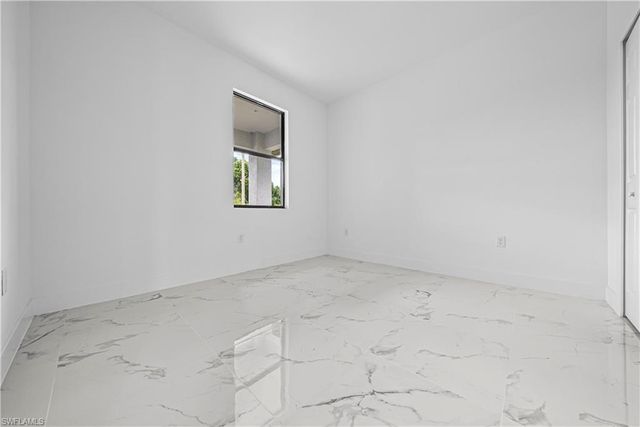 2810 73rd ST W, Lehigh Acres, FL 33971