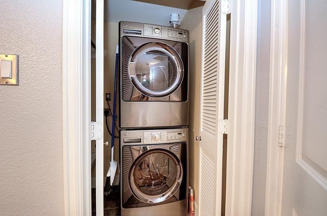 1447 Heights Boulevard 117, Houston, TX 77008