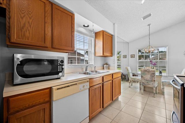 6397 Garrett Street, Jupiter, FL 33458