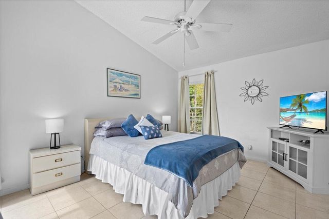 6397 Garrett Street, Jupiter, FL 33458
