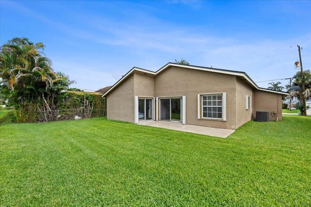 6397 Garrett Street, Jupiter, FL 33458