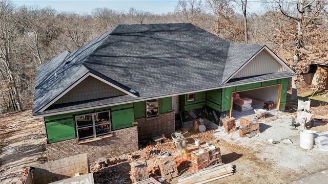 25 Egton Drive, Bella Vista, AR 72714