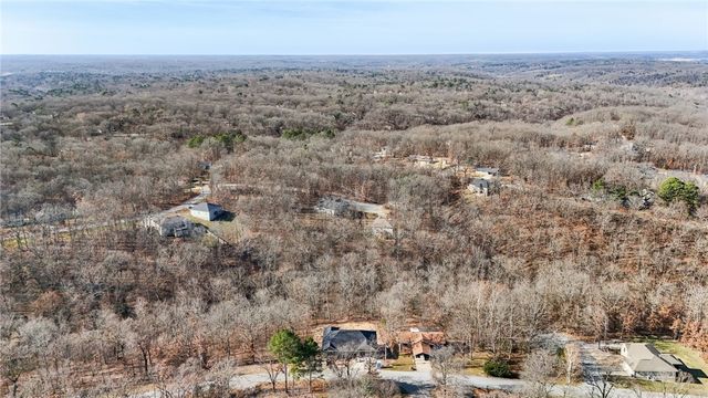 25 Egton Drive, Bella Vista, AR 72714