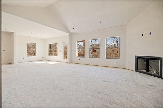 25 Egton Drive, Bella Vista, AR 72714