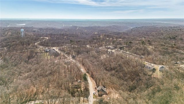 25 Egton Drive, Bella Vista, AR 72714