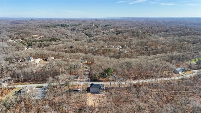 25 Egton Drive, Bella Vista, AR 72714