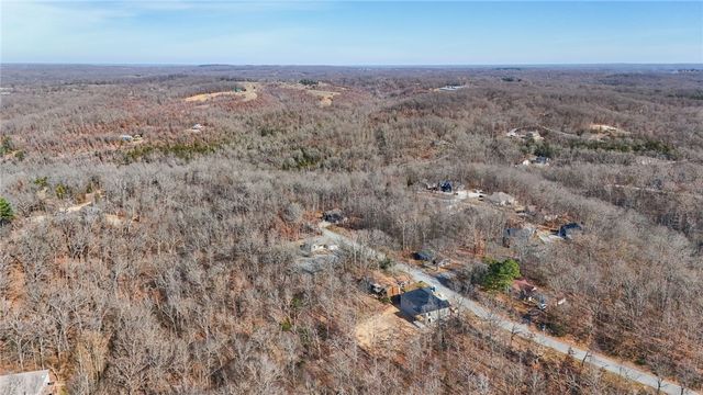 25 Egton Drive, Bella Vista, AR 72714