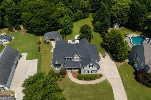 116 Royal Oaks Drive, Canton, GA 30115