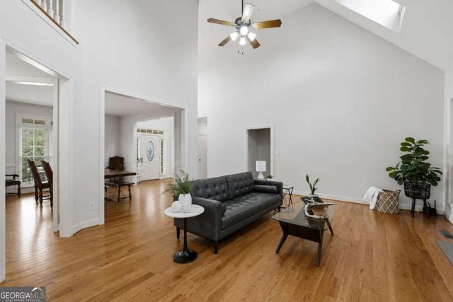 116 Royal Oaks Drive, Canton, GA 30115