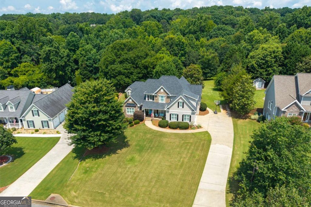 116 Royal Oaks Drive, Canton, GA 30115