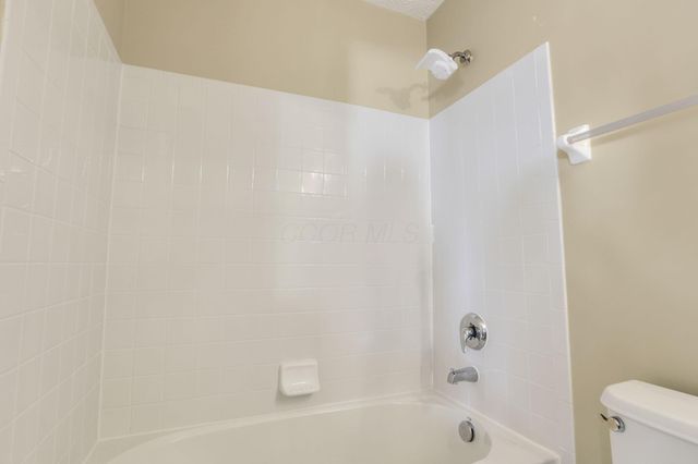 5508 Arklow Way, 117, Canal Winchester, OH 43110