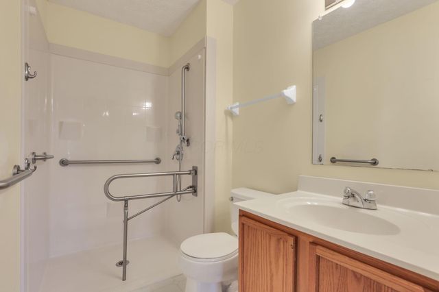 5508 Arklow Way, 117, Canal Winchester, OH 43110