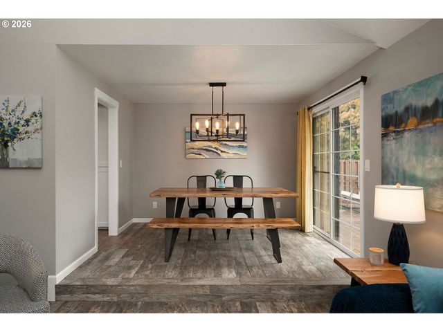 708 Ne 238TH Pl, Wood Village, OR 97060