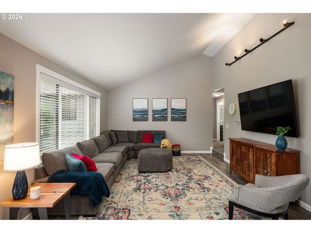 708 Ne 238TH Pl, Wood Village, OR 97060