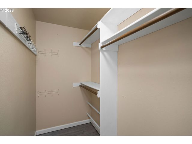 708 Ne 238TH Pl, Wood Village, OR 97060