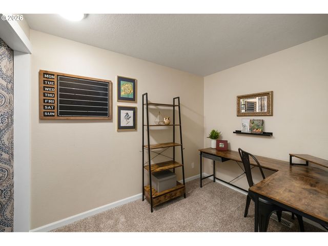 708 Ne 238TH Pl, Wood Village, OR 97060