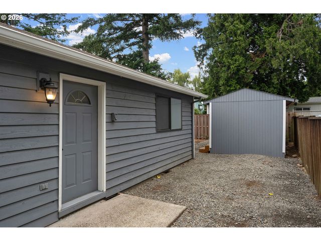708 Ne 238TH Pl, Wood Village, OR 97060