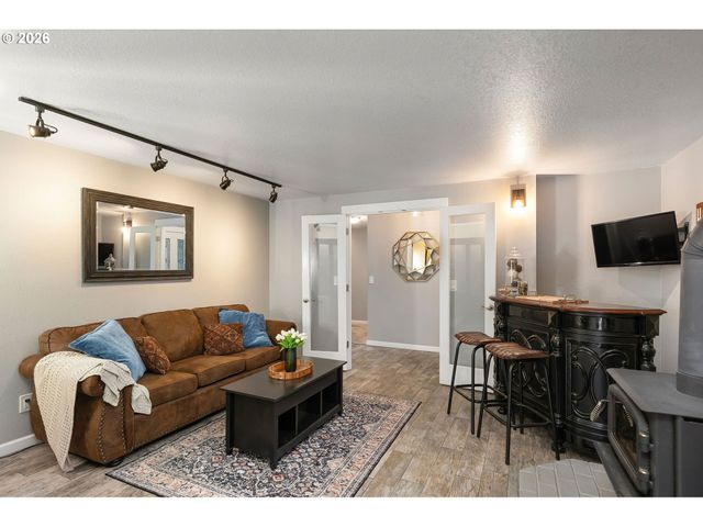 708 Ne 238TH Pl, Wood Village, OR 97060