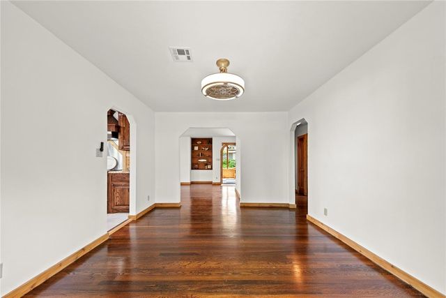 904 W Minnesota Avenue, Chickasha, OK 73018